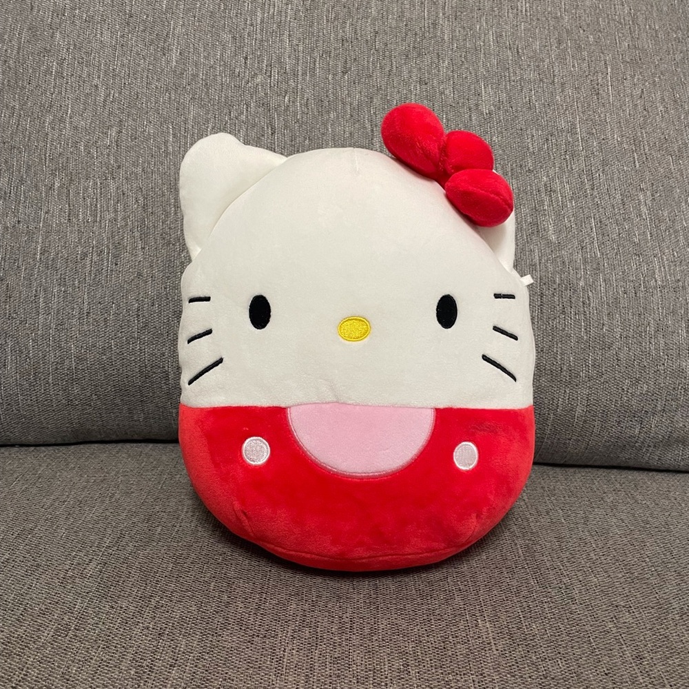 Hello Kitty Red & White 8” Squishmallow
